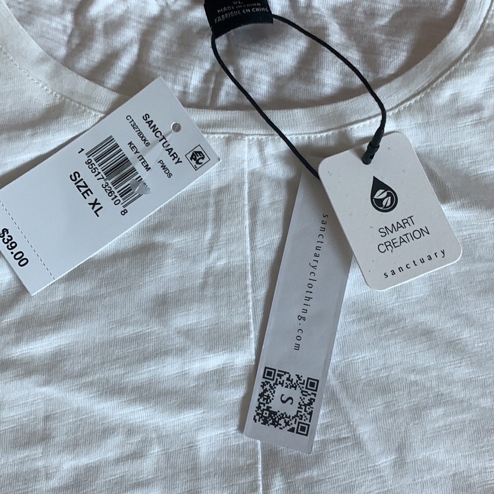NWT sanctuary tee with knot front - Picture 6 of 6